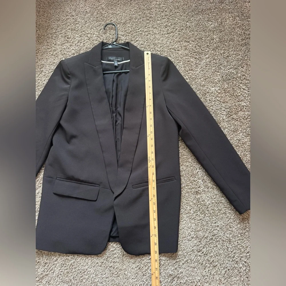 white house black market relaxed blazer in black - Picture 6 of 10